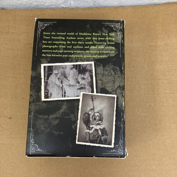 Asylum Ser. Asylum 3-Book Box Set Asylum, Sanctum, Catacomb by Madeleine Roux - Picture 3 of 10